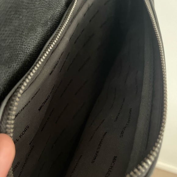 New Michael Kors BackPack - Picture 5 of 6